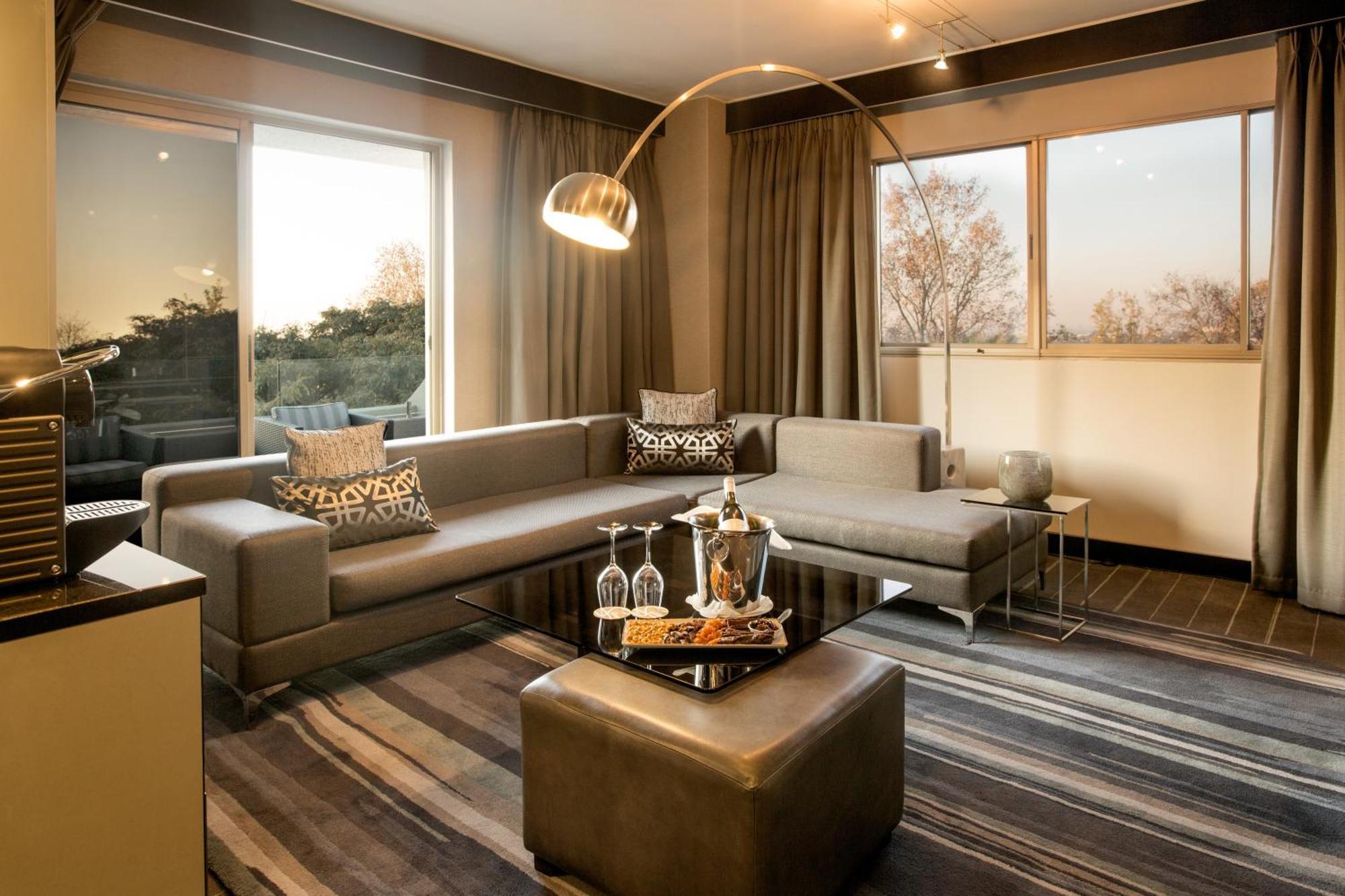 The Maslow Hotel, Sandton Kültér fotó